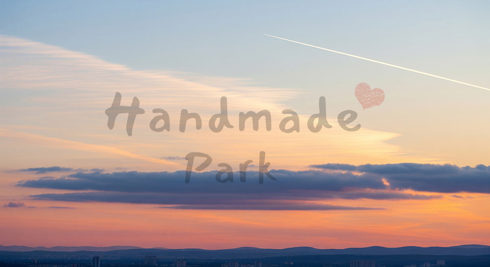 フリー素材 無料 写真|朝焼けと薄雲がつくるパステル空、癒し系デザインや季節素材に使える背景写真素材、Webや印刷の背景・資料に便利