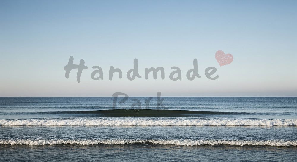 フリー素材 無料 写真|冬の澄んだ青空と冷たい海の水平線、クールで洗練された印象のミニマル横長背景素材 デザイナー向け