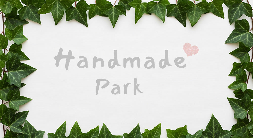 フリー素材 無料 写真|ツタの葉で囲む細フレーム、中央コピー用スペースの背景