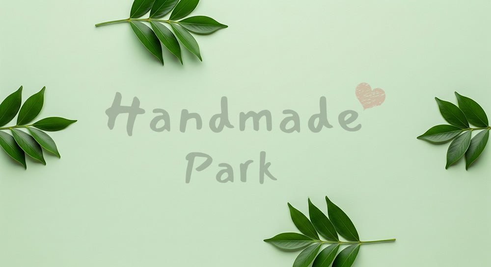 フリー素材 無料 写真|ペールグリーンのシンプル葉フレーム背景、中央コピー用スペース