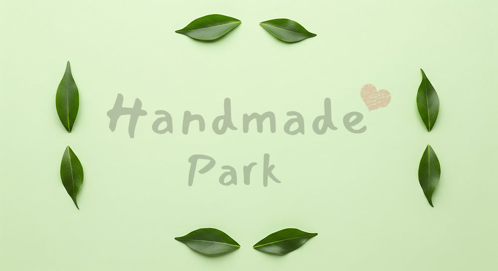 フリー素材 無料 写真|ペールグリーンのシンプル葉フレーム背景、中央コピースペース