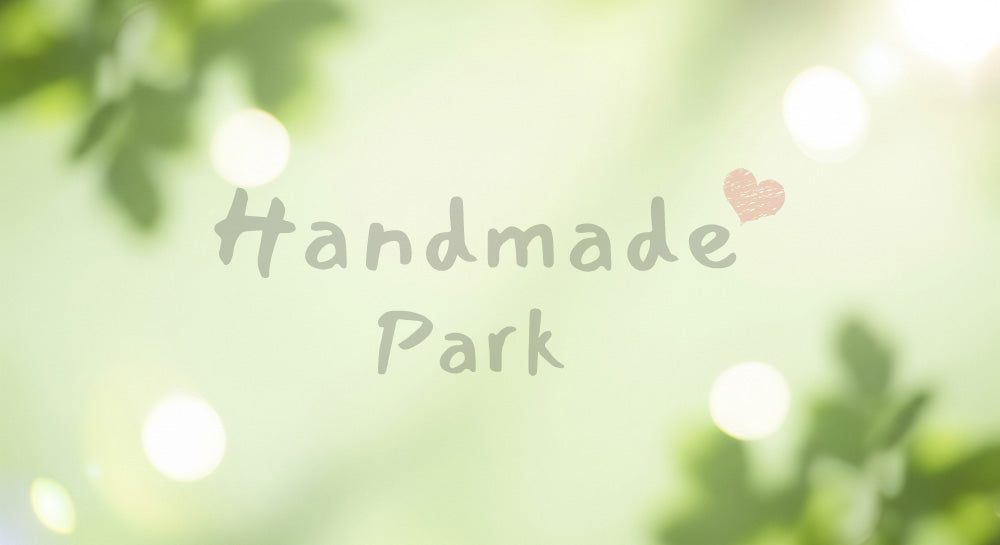 フリー素材 無料 写真|四隅に柔らかな光の粒、中央にコピースペースの木洩れ日背景