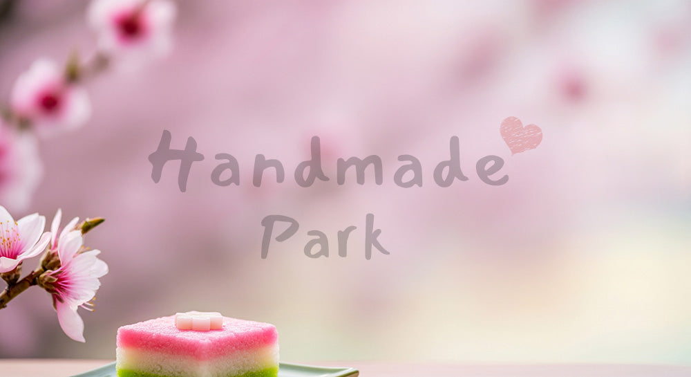 フリー素材 無料 写真|桃の花と菱餅 右余白で春のお知らせ|テキストを載せやすい余白背景