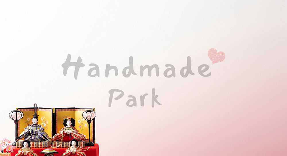 フリー素材 無料 写真|親王飾りミニマル背景 大きな余白で春案内|余白たっぷりで見出しが入れやすい