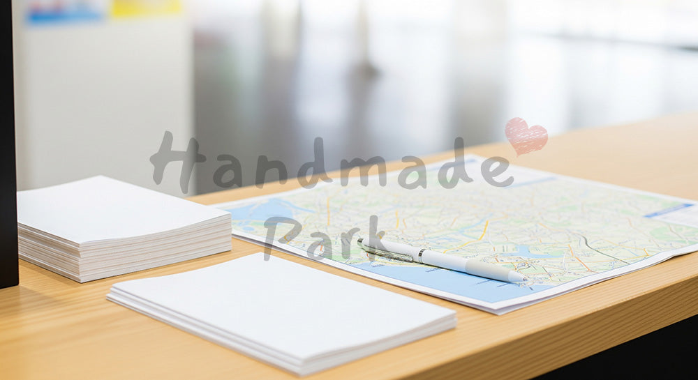 フリー素材 無料 写真|GW観光計画 地図とパンフ風 文字なし・余白あり|テキストを載せやすい余白背景