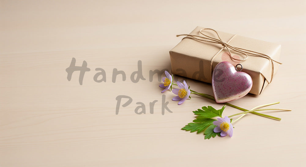 フリー素材 無料 写真|母の日 やさしい ベージュトーンの上品ギフト背景|特集ページの見出しに便利