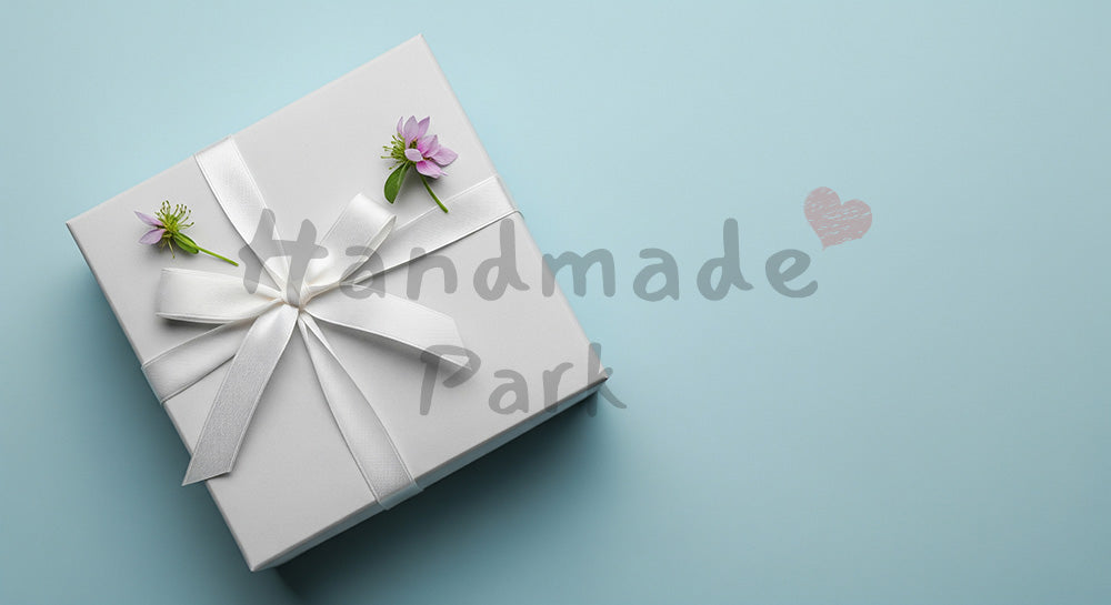 フリー素材 無料 写真|父の日 ネイビー背景のリボンアップ(上品) シーン|LP・バナーに使いやすい