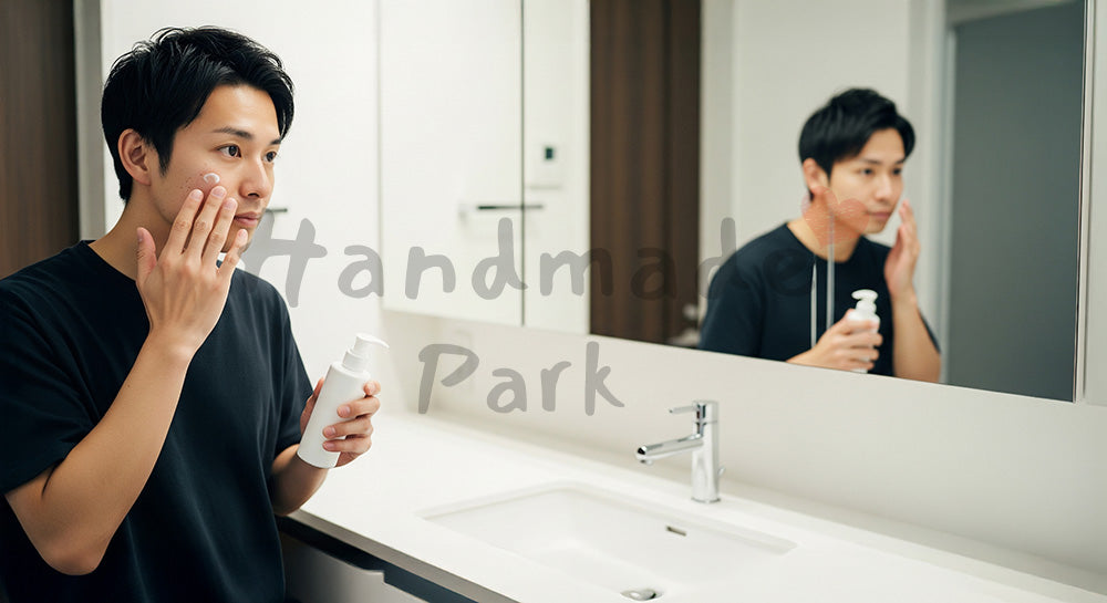 フリー素材 無料 写真｜乳液を塗る日本人男性のメンズスキンケア（表現2）
