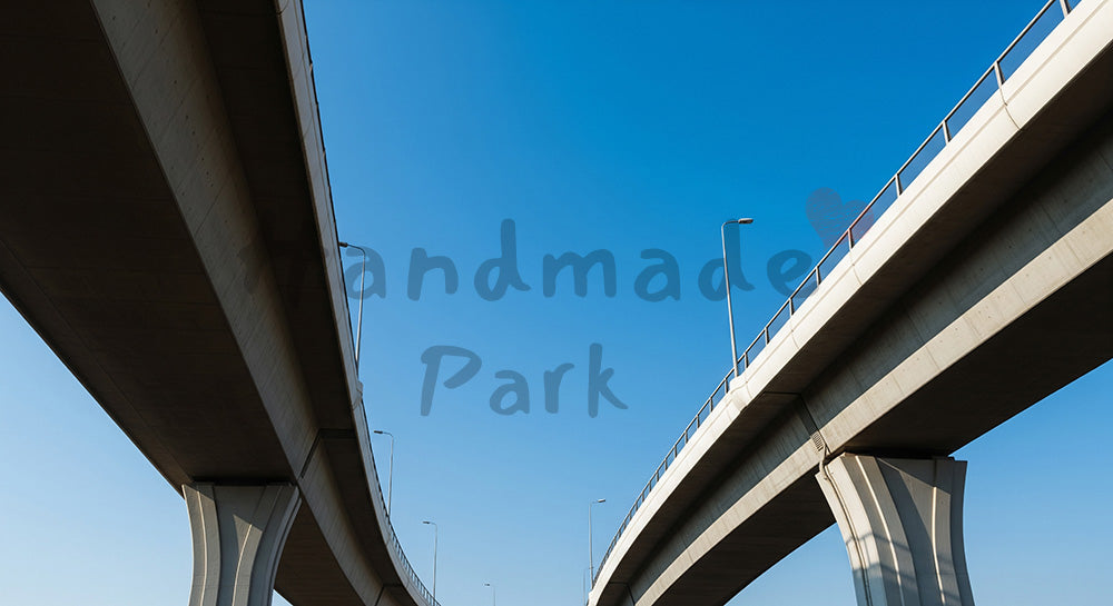 フリー素材 無料 写真｜青空と高架道路のライン、都市インフラのコピー用スペース背景写真