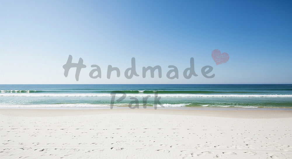 フリー素材 無料 写真｜LPや広告に使える写真 デザイナー向けのある白い砂浜と広い青空の余白が美しい夏のミニマル背景