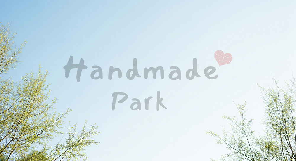 フリー素材 無料 写真｜枝葉とやわらかな青い空の背景