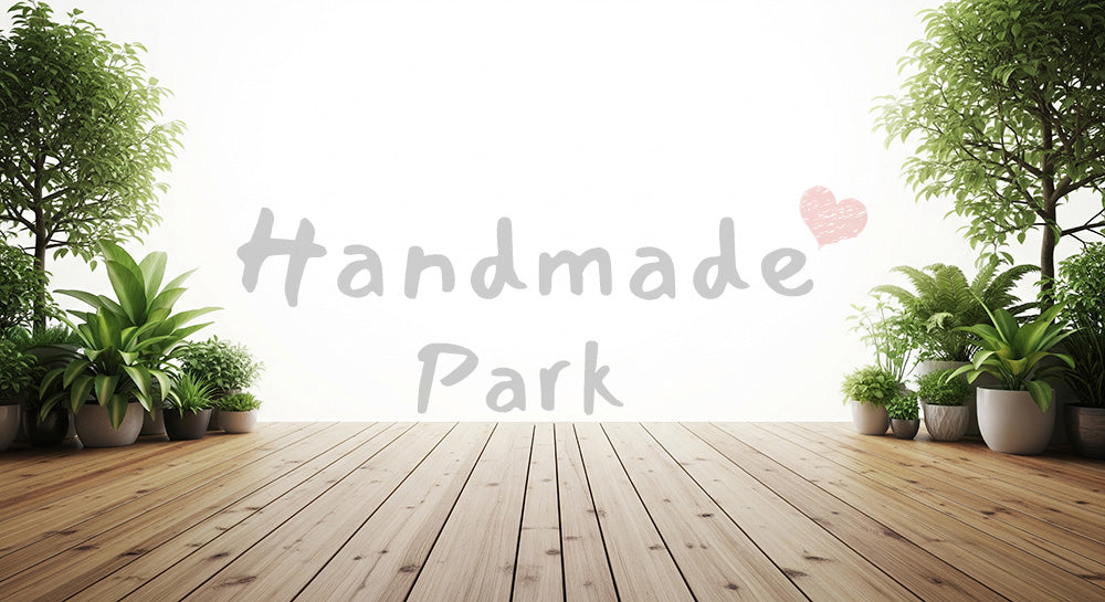 フリー素材 無料 写真｜SDGsに合う観葉植物と木のあるナチュラル背景 文字入れ余白 背景素材