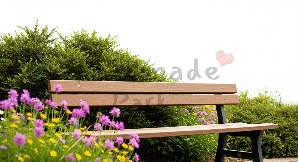 フリー素材 無料 写真｜SDGsに合う公園の低木と草花背景 文字入れしやすい明るいスペース