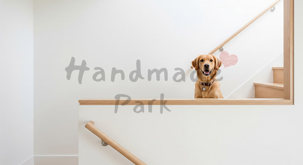 フリー素材 無料 写真｜ミニマルな階段と犬の暮らし背景の写真｜EC商品ページの挿絵に
