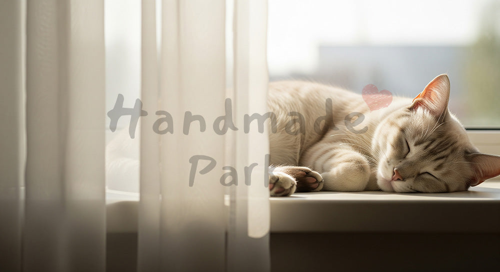 フリー素材 無料 写真｜シンプルな背景としてに使えるカーテン越しにうとうとする猫