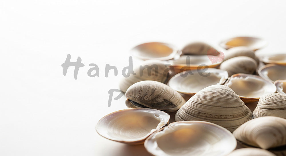 フリー素材 無料 写真｜貝合わせモチーフの上品背景 ひな祭り春告知｜季節のお知らせに便利な背景