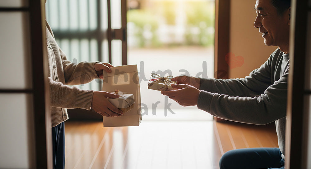 フリー素材 無料 写真｜父の日 帰省の手土産とギフト｜ギフト訴求に使いやすい
